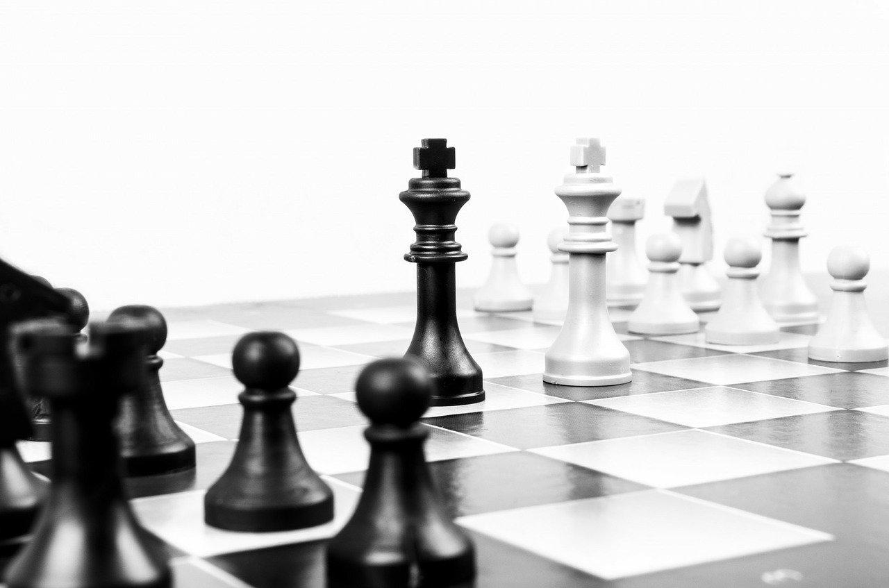 Questão 5 O xadrez é considerado mundialmente um jogo de